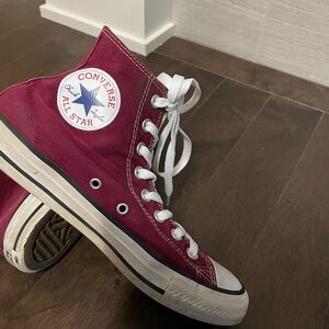 Converse Burgundy All Star Chuck Taylor Sneakers  Men 6.5 Women 8.5